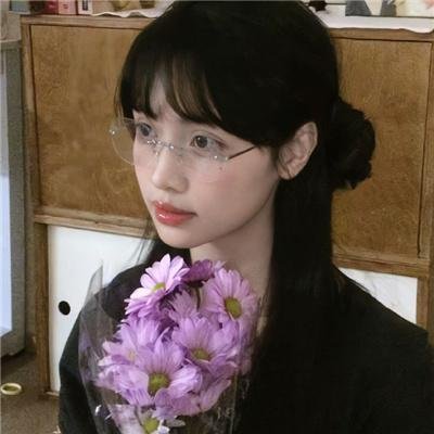 女孩不微笑